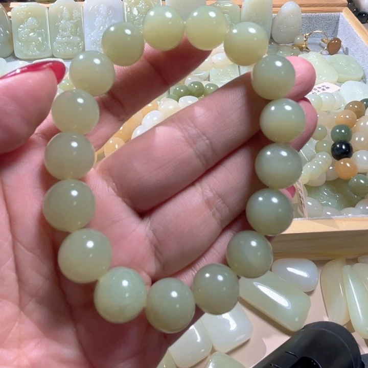 未镶嵌和田玉（糖玉）珠宝半成品