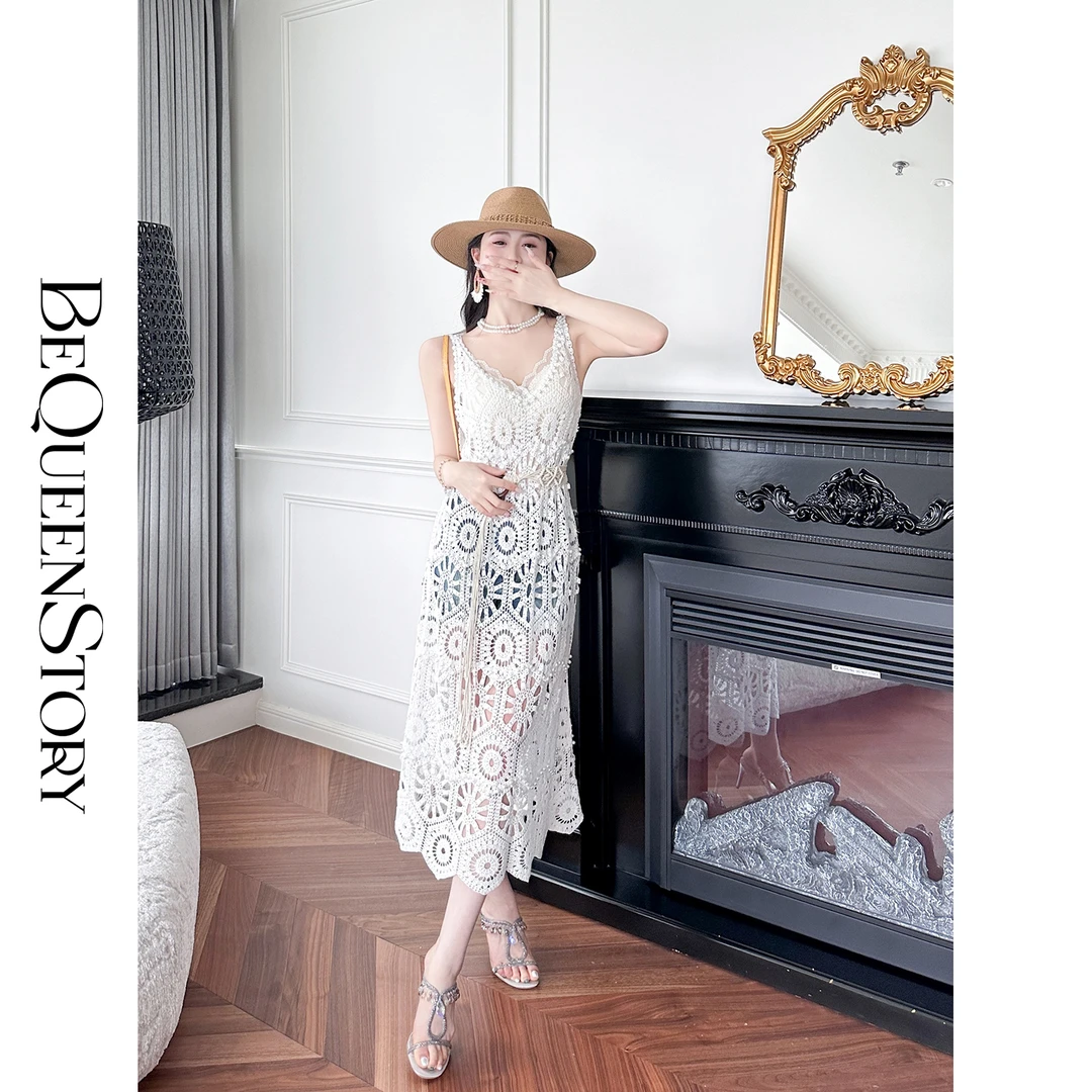 BeQueenStory【浪漫出逃】花型镂空层次感透气手工钉珠V领连衣裙