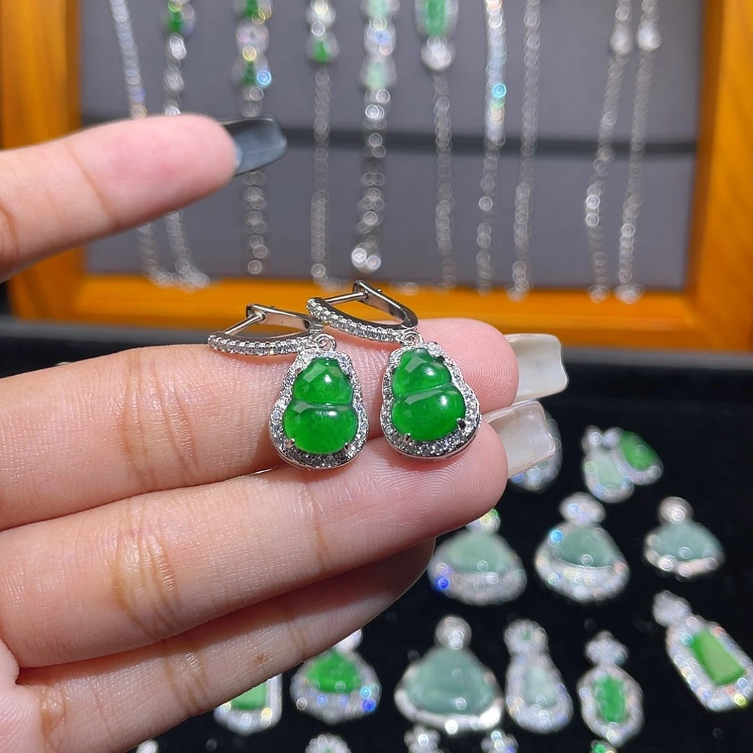 未镶嵌翡翠耳饰葫芦