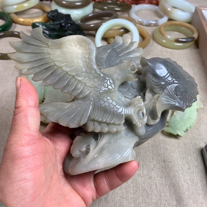 赵***赵和田玉（糖玉）未镶嵌手镯