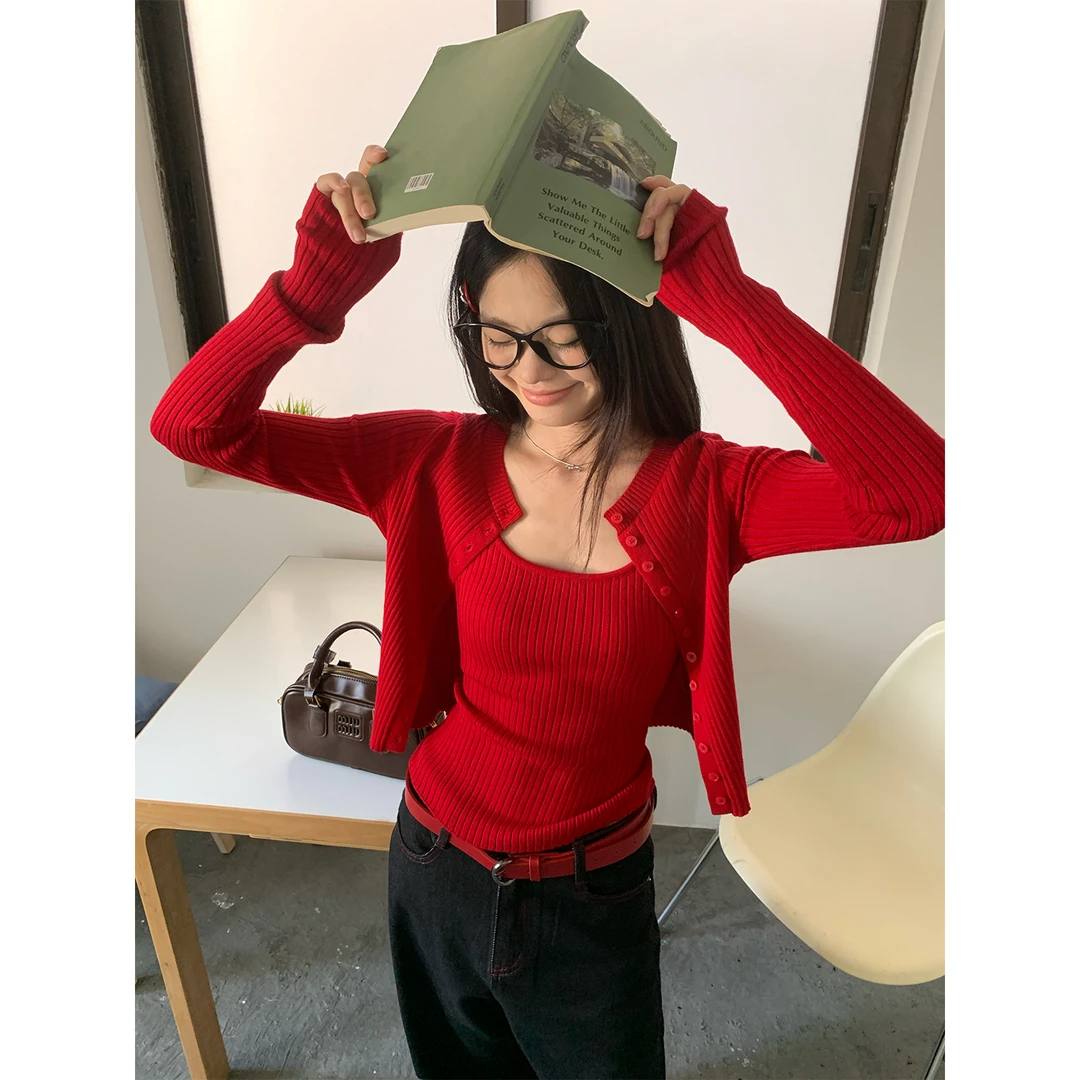 红色针织吊带外搭长袖开衫外套独特漂亮小衫2025早秋韩系辣妹上衣