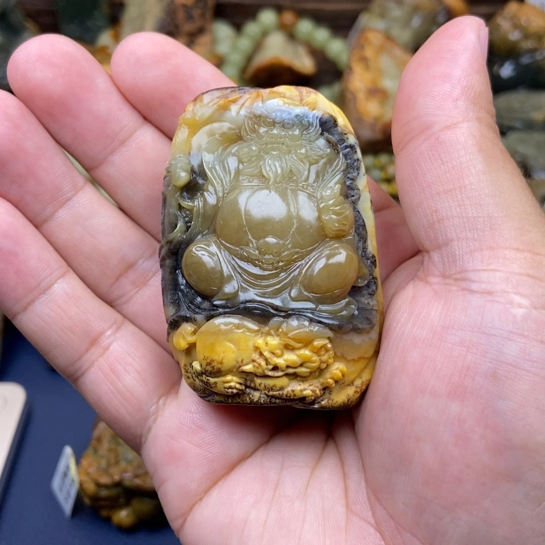 乐***极未镶嵌岫岩河磨玉（透闪石质玉）珠宝奇石
