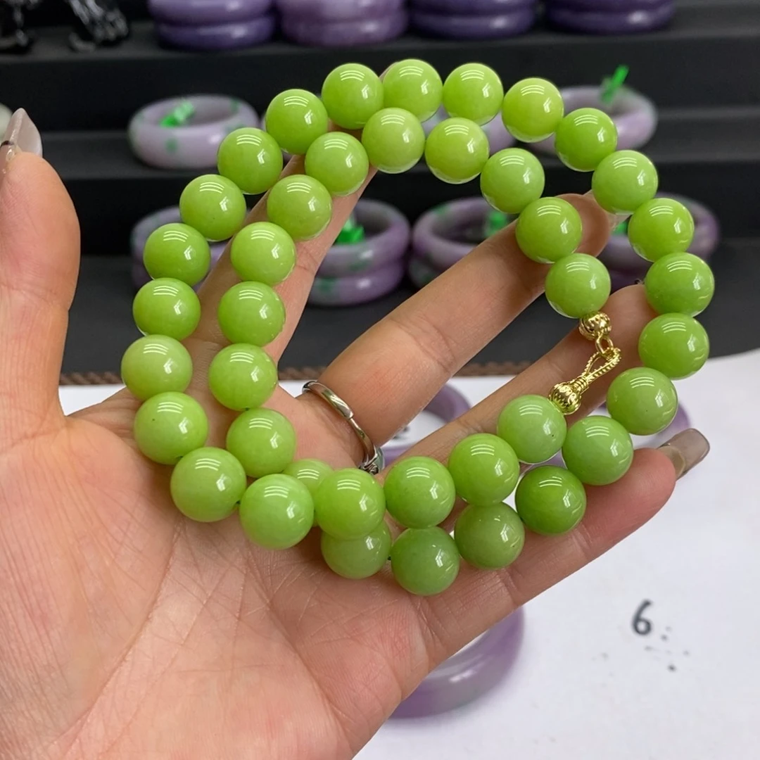 未镶嵌石英质玉珠宝奇石