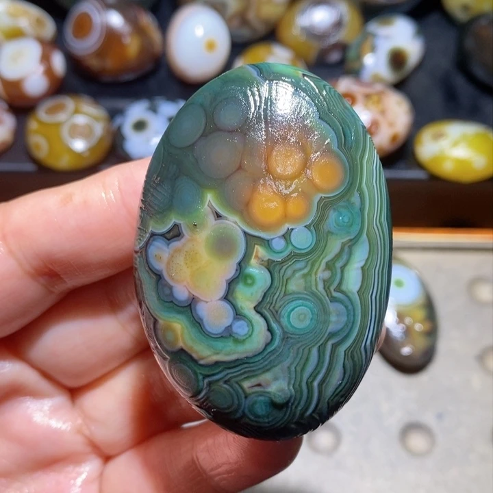 未镶嵌玛瑙/玉髓珠宝半成品12