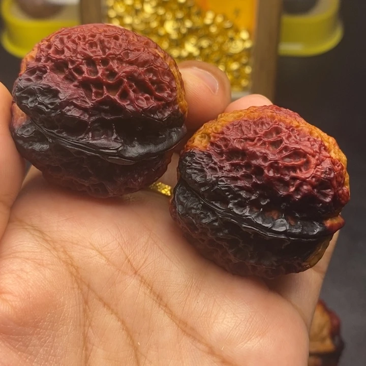 文玩核桃把件41尺饕餮金蟾