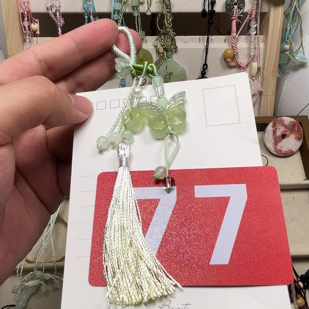 第***则蛇纹石玉合金颈饰