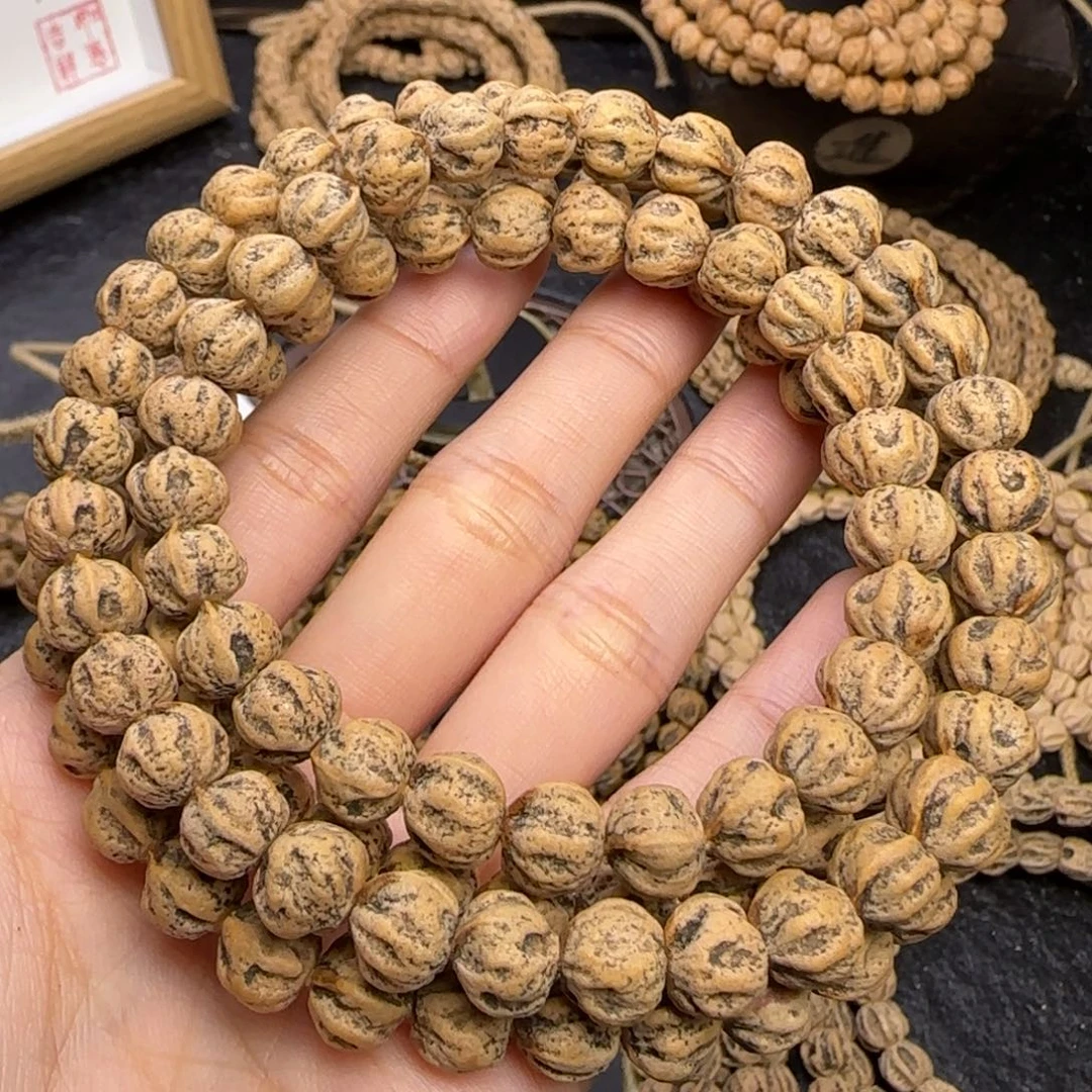 柏香籽/百香籽吊坠～