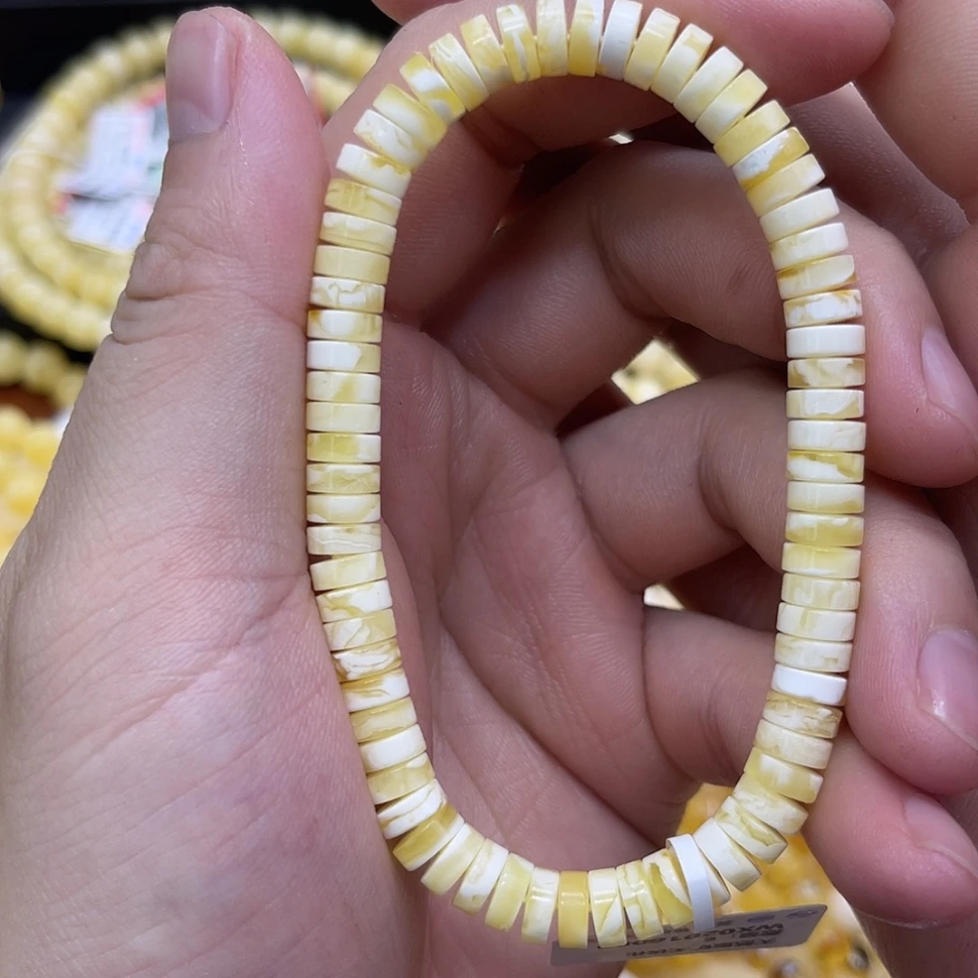 蜜蜡珠宝奇石未镶嵌7.1mm