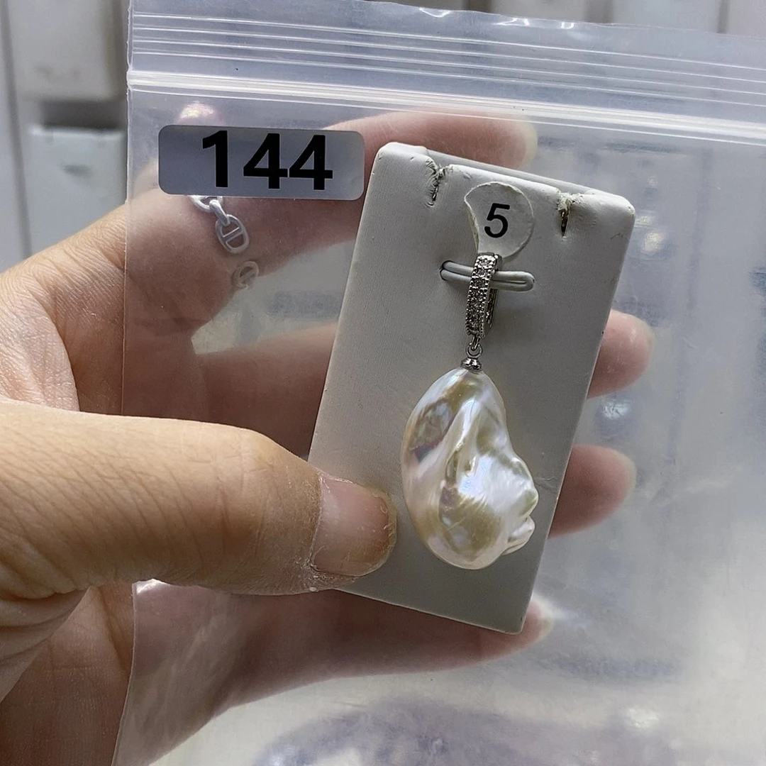 颈饰合金淡水珍珠