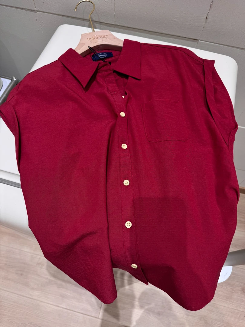 韩国代购. Call my name   红色添丝麻短袖衬衫 L25050287