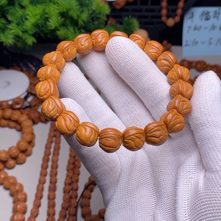 手串桃核金蟾手串