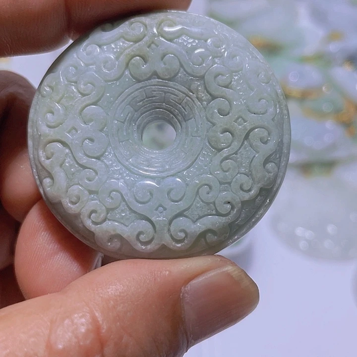 爱***朱翡翠未镶嵌吊坠(不含链)