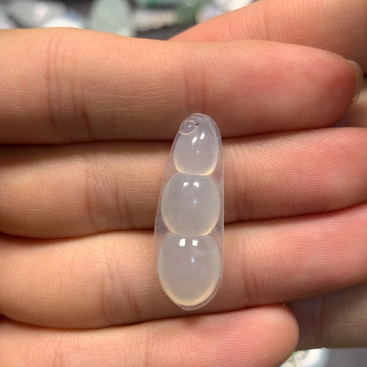 翡翠裸石翡翠首饰