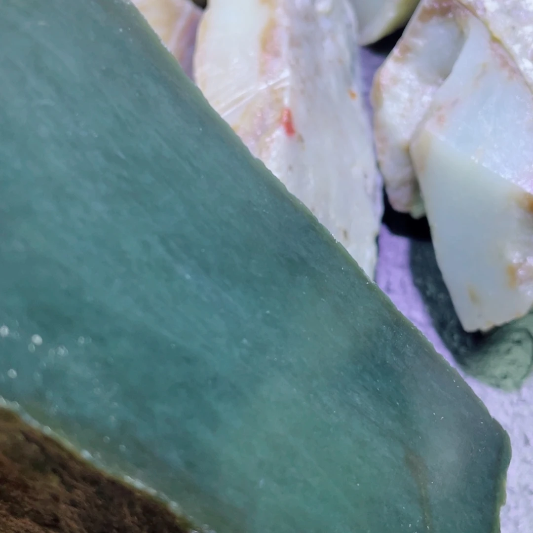 和田玉未镶嵌珠宝半成品