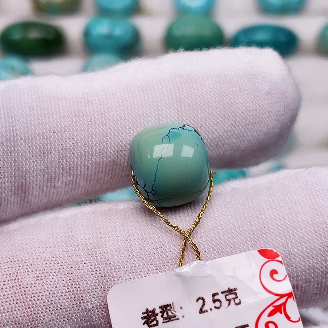 卖***孩绿松石未镶嵌配饰