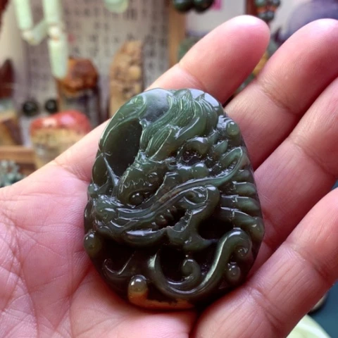 和田玉颈饰未镶嵌