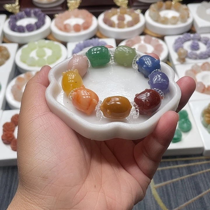 石英质玉（非洲翠）合金手串