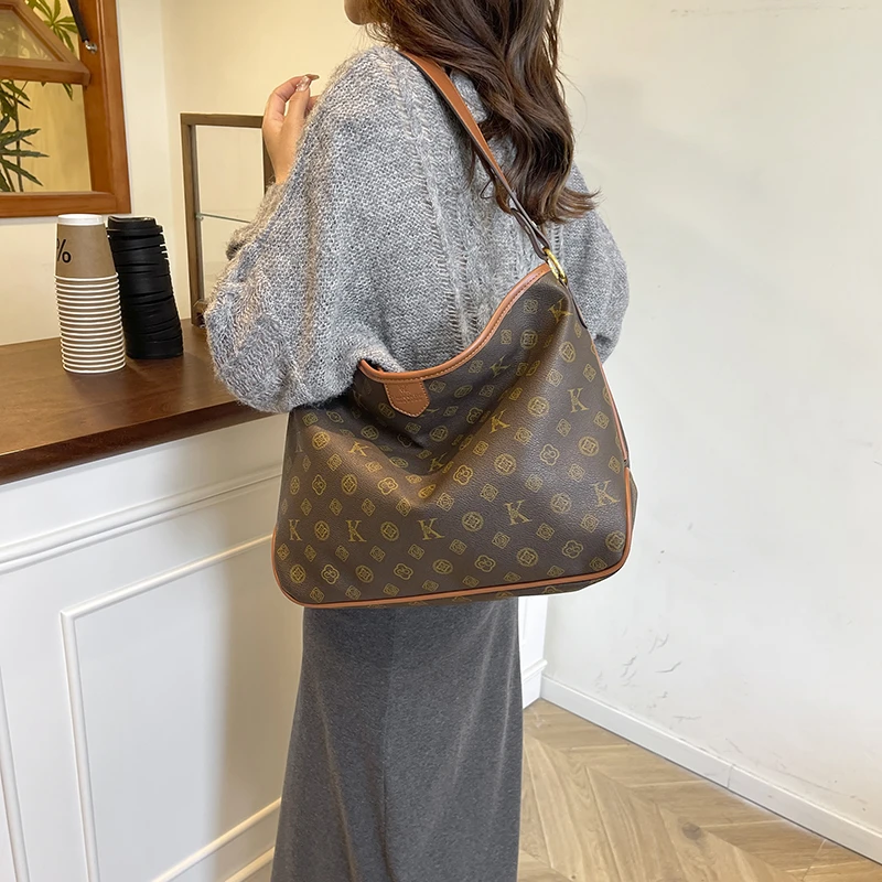 机场托特网红通勤小众单肩斜跨女包印花百搭大包包女士