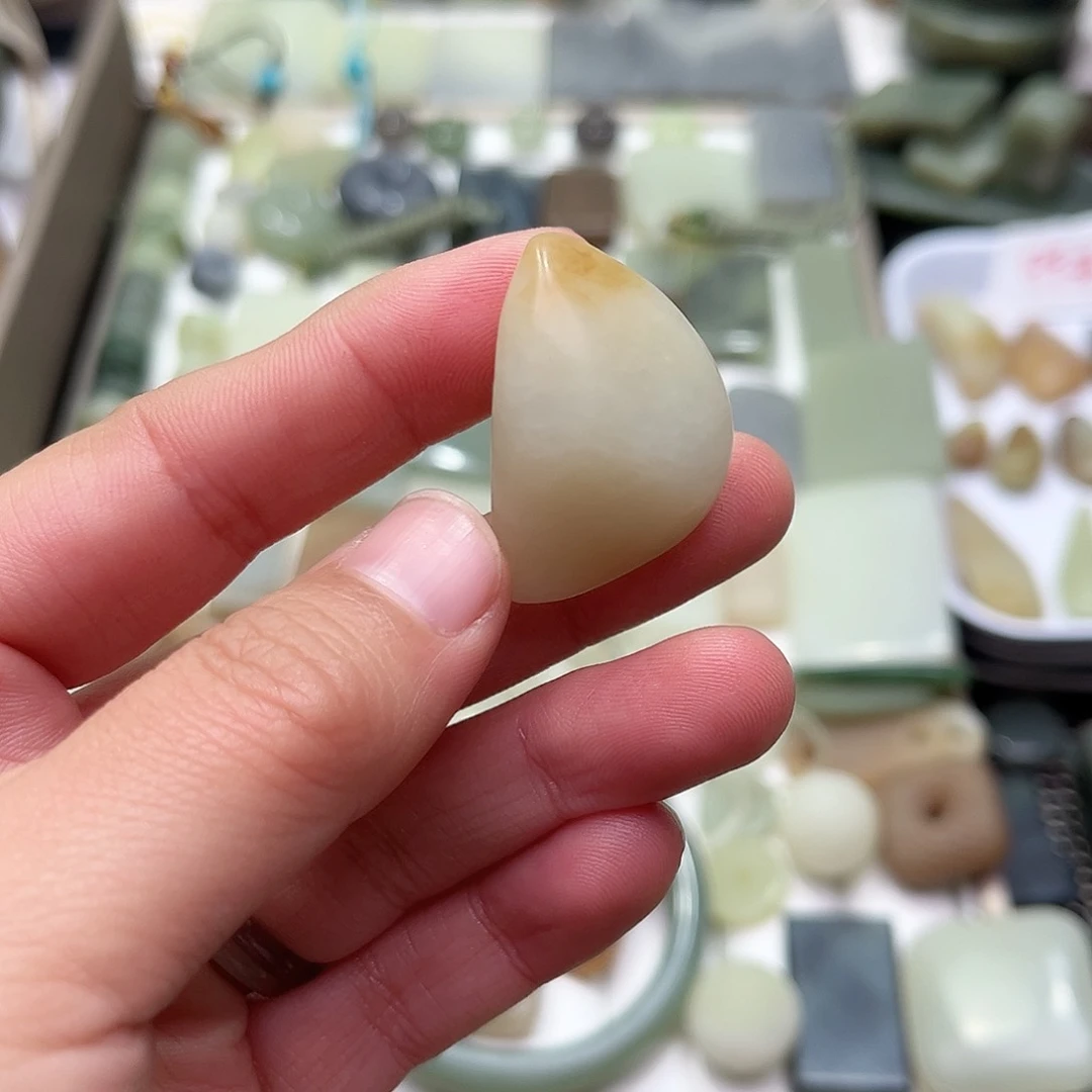 和田玉珠宝半成品未镶嵌