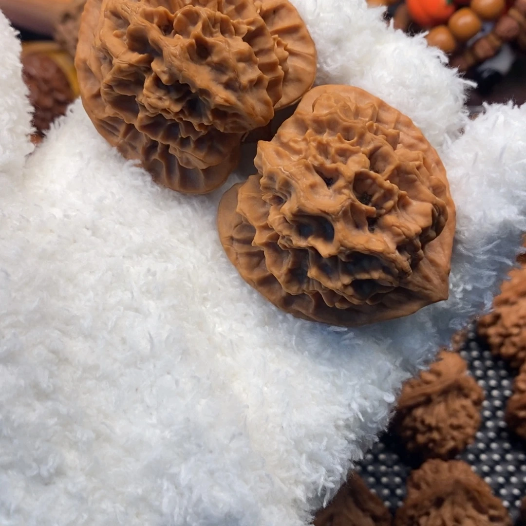 吊坠文玩核桃秦岭山地核桃龙鳞官帽