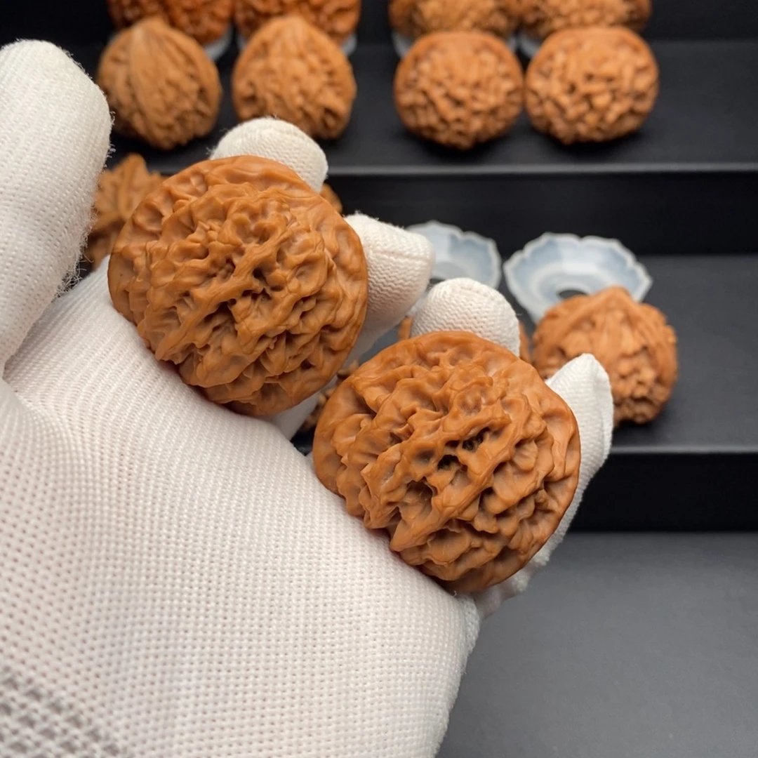 文玩核桃吊坠41++秦闷