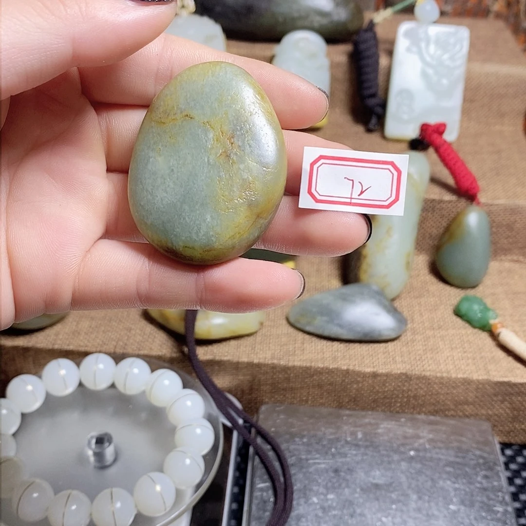 未镶嵌和田玉挂件72