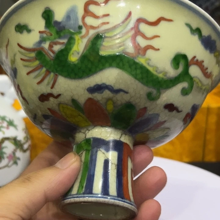 瓷片摆件等各种工具进行