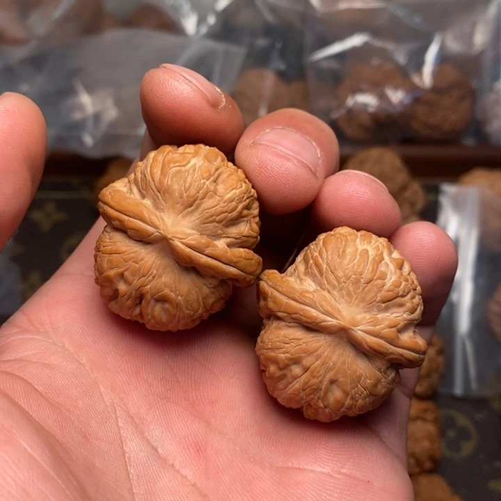 桃核吊坠全品小元宝