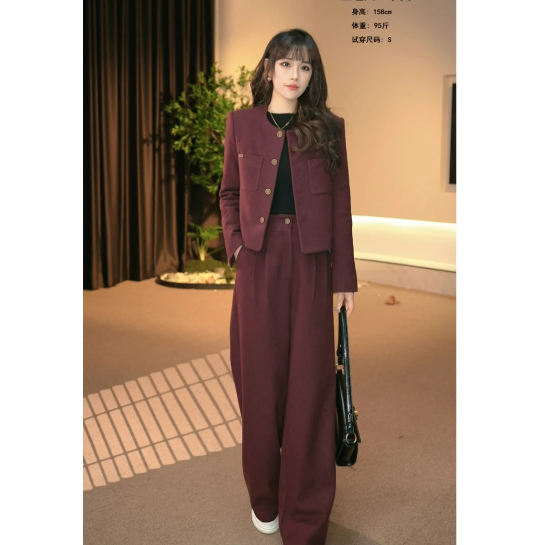 AY小香风羽绒套装2024秋冬高级感显瘦羽绒外套+直筒裤女BN0395