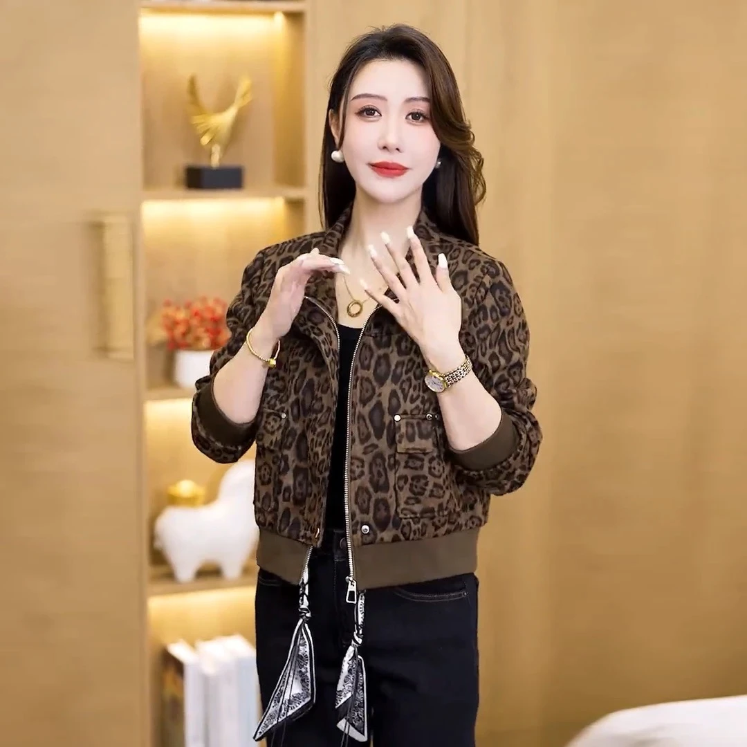 时尚豹纹短外套女洋气翻领夹克衫2025秋季新款设计感百搭宽松上衣