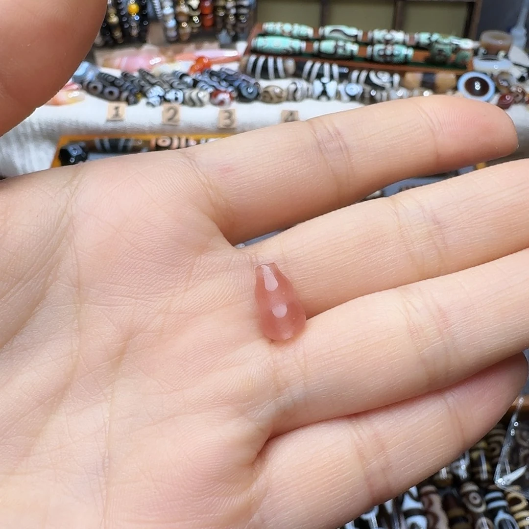 玛瑙/玉髓颈饰未镶嵌阔****?