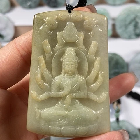 翡翠颈饰未镶嵌千手观音福利