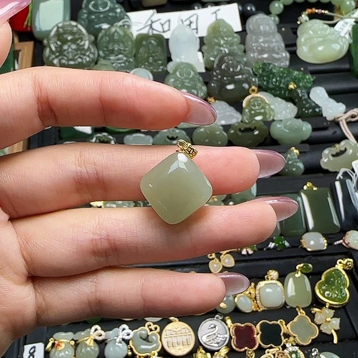 颈饰银S925镶嵌和田玉送链子送绳