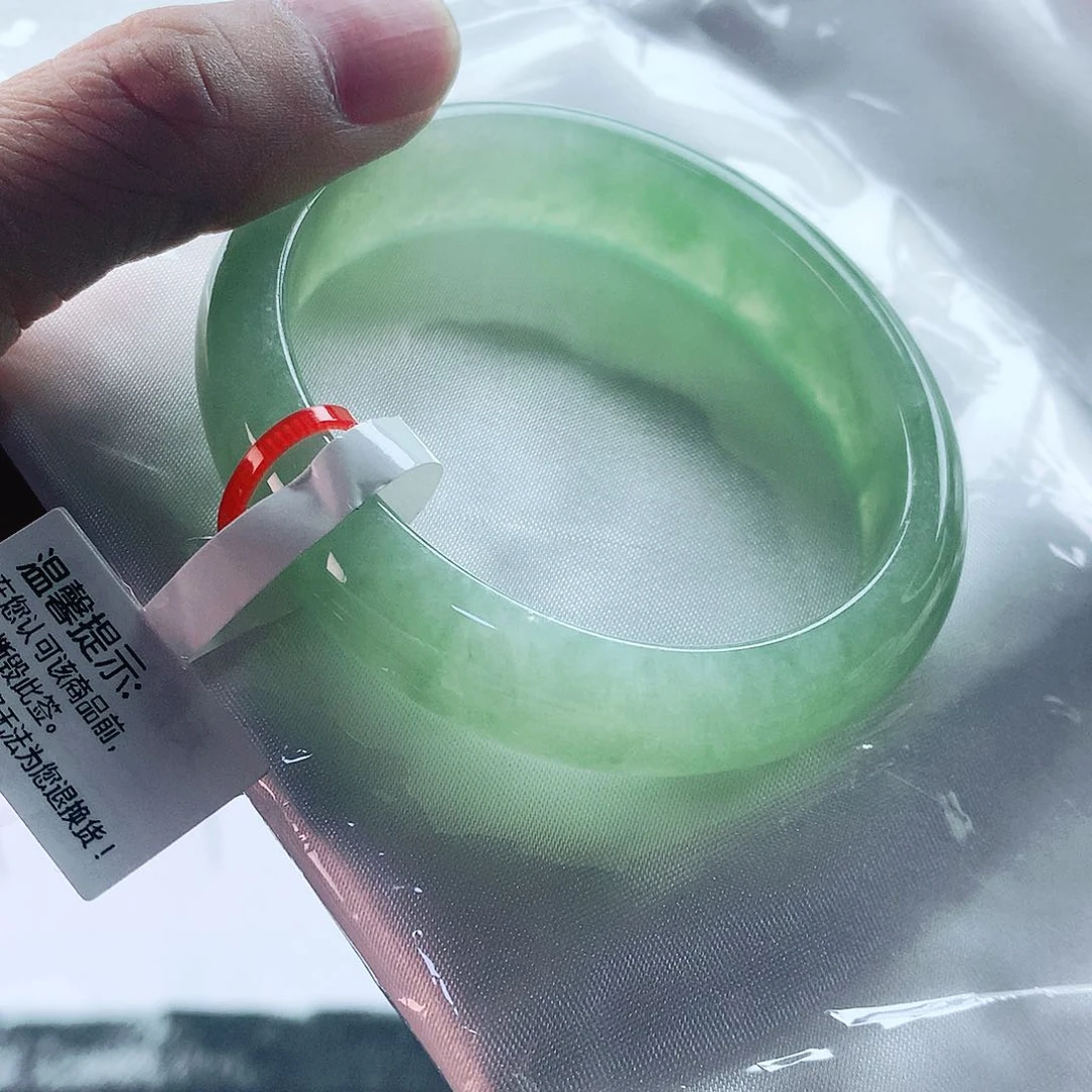 翡翠手镯未镶嵌54贵妃