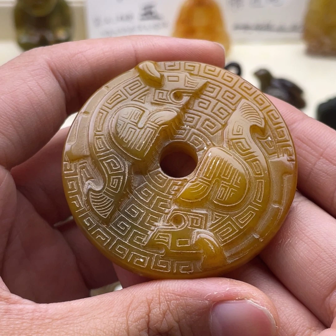 未镶嵌蛇纹石玉颈饰69