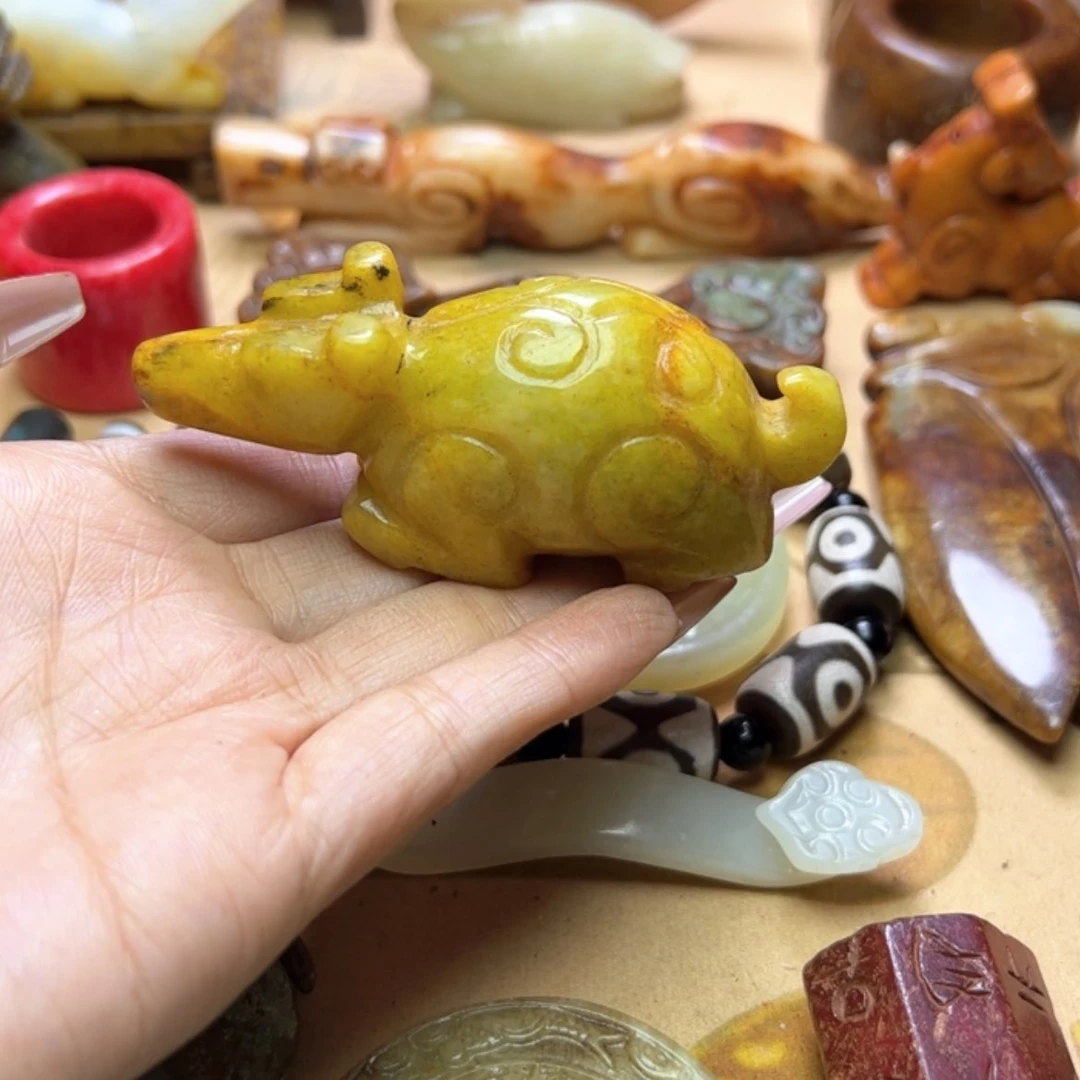 【闪购商品】蛇纹石玉颈饰未镶嵌