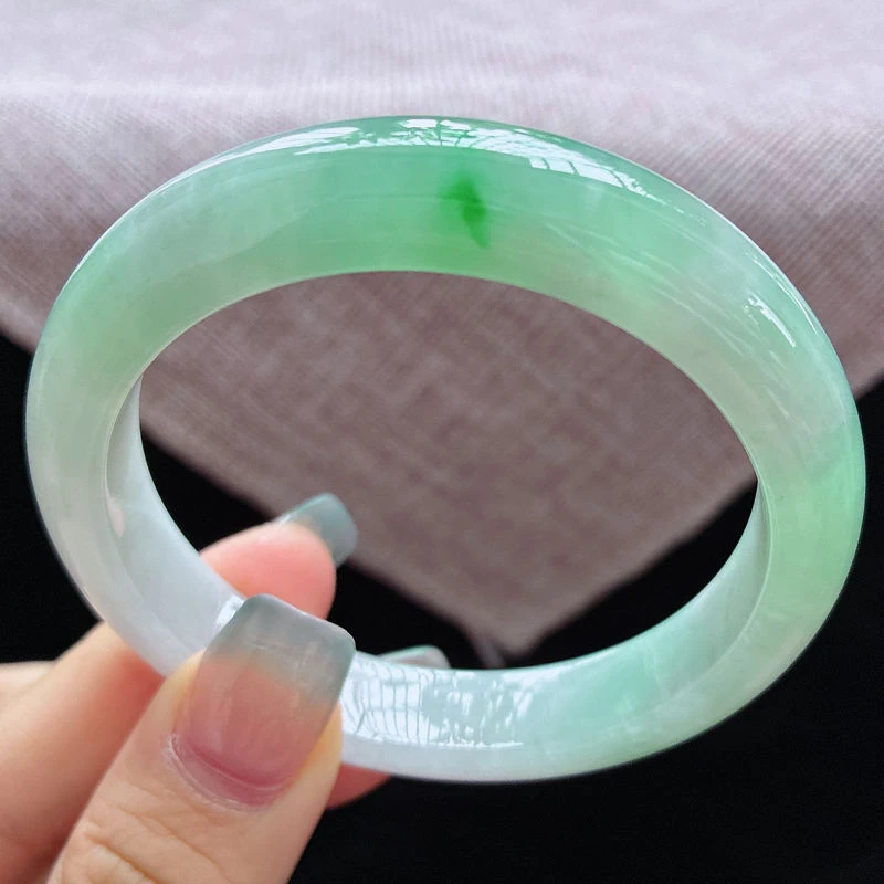 55圈口25476冰糯种水润飘绿翡翠正圈手镯子天然A货 a9