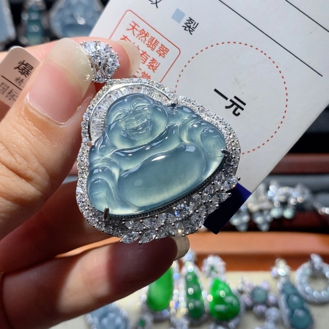 金***练颈饰银S925镶嵌翡翠翡翠