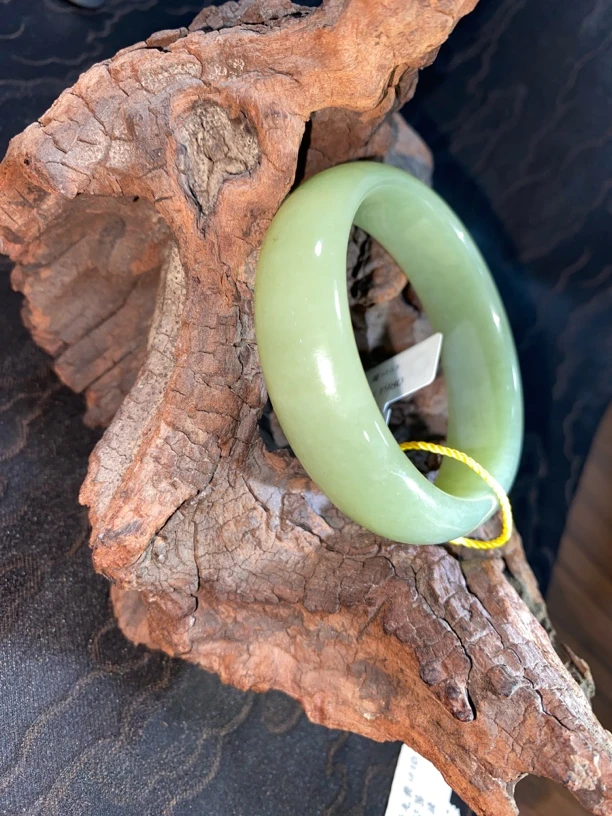 新疆和田玉若羌黄口（108）手镯圈口53.4