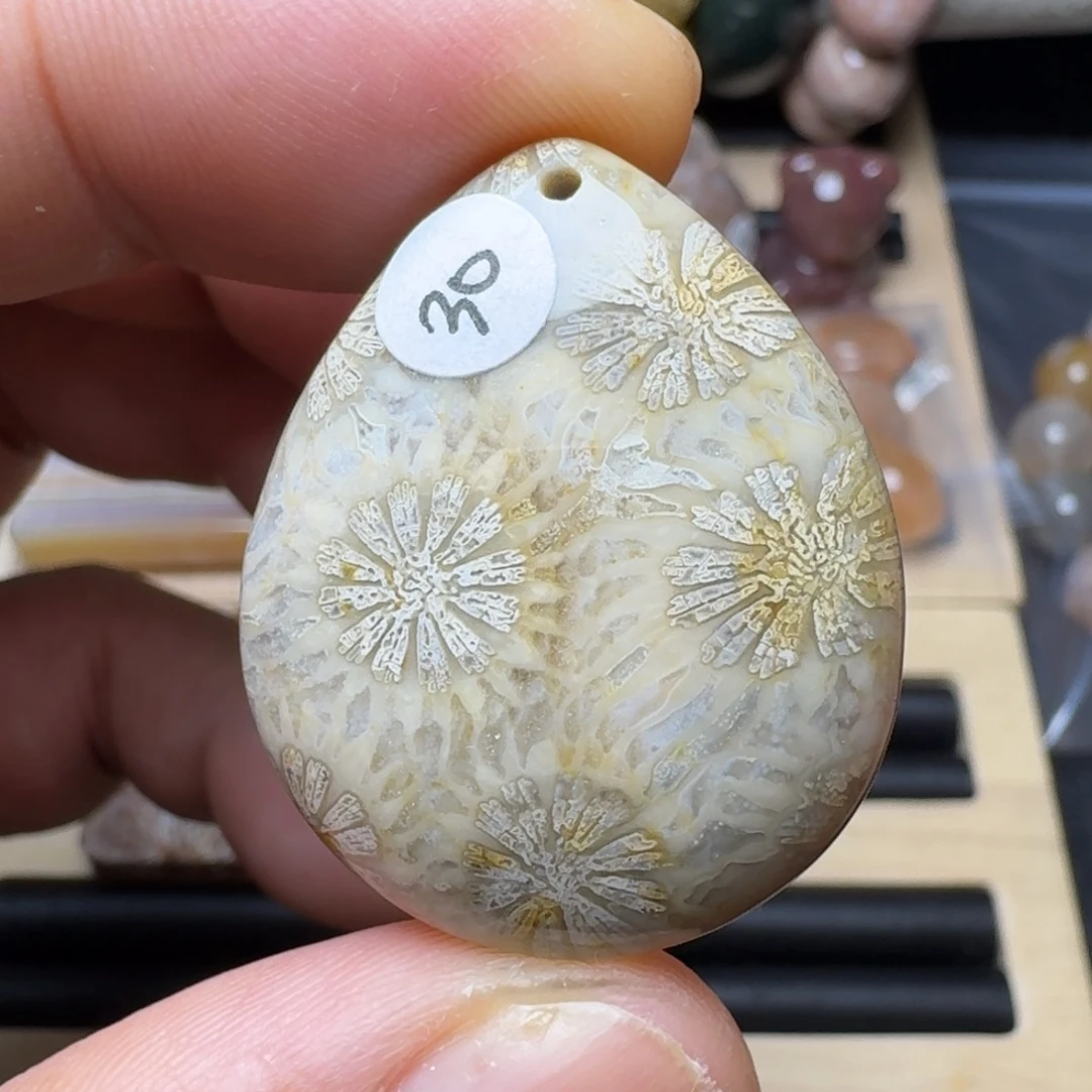 硅化玉未镶嵌纯天然色有机玉石保真色