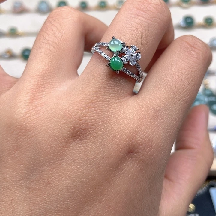 翡翠未镶嵌戒指戒指