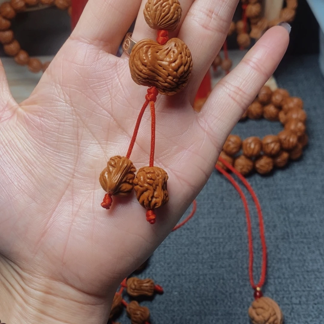 吊坠桃核龙纹桃枭