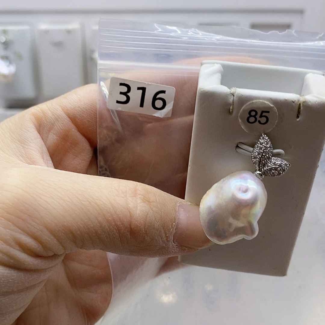 颈饰合金淡水珍珠