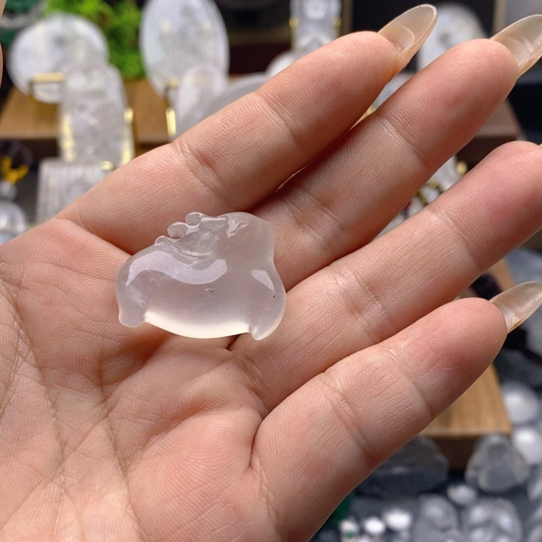 石英质玉颈饰未镶嵌?****?