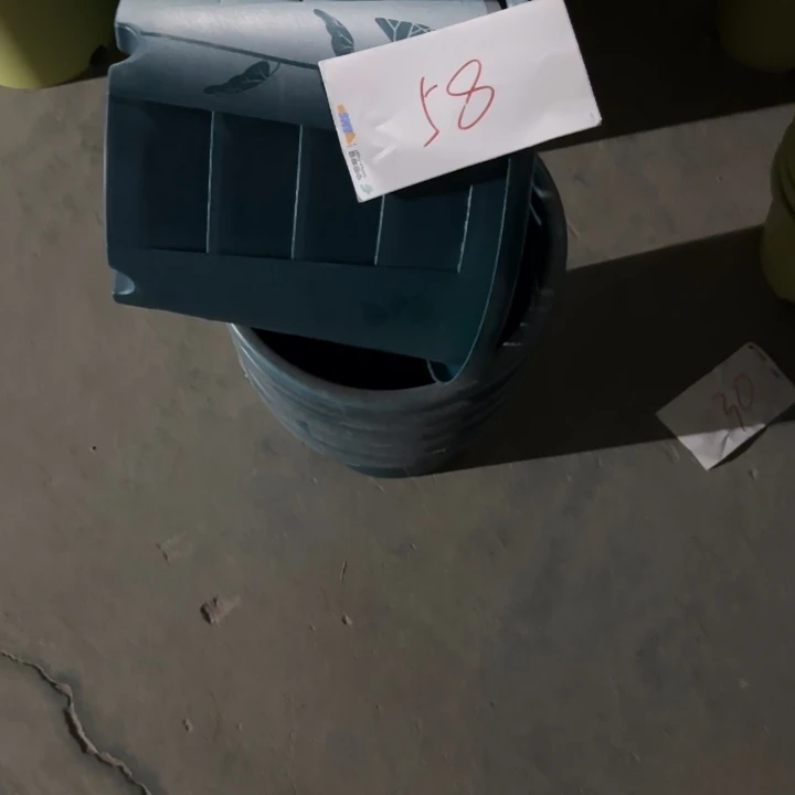 编号是58号的58号的花盆