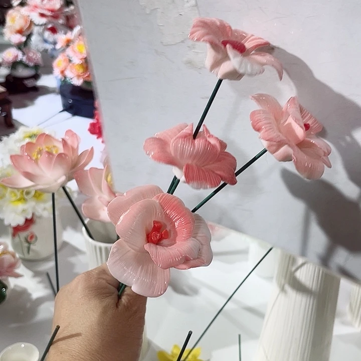 摆件德化工厂陶瓷手工捏花