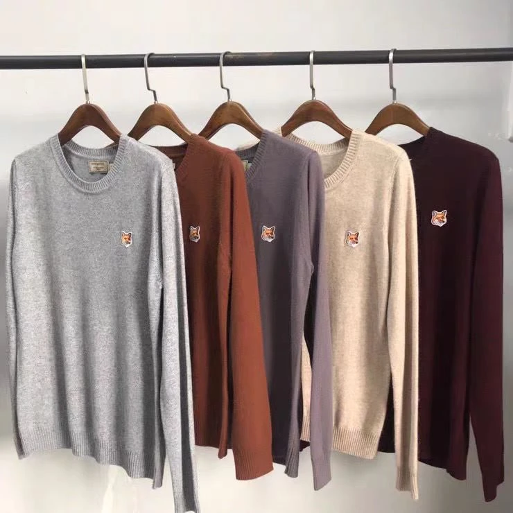 2025新春款内蒙古源头工厂100羊毛圆领小狐狸刺绣羊毛衫YFW034