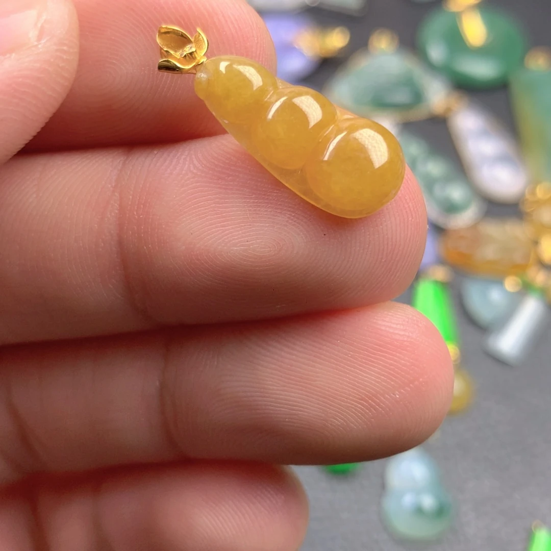 【闪购商品】颈饰18K金镶嵌翡翠翡翠