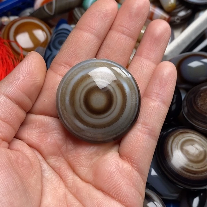 玛瑙/玉髓颈饰未镶嵌昊****）