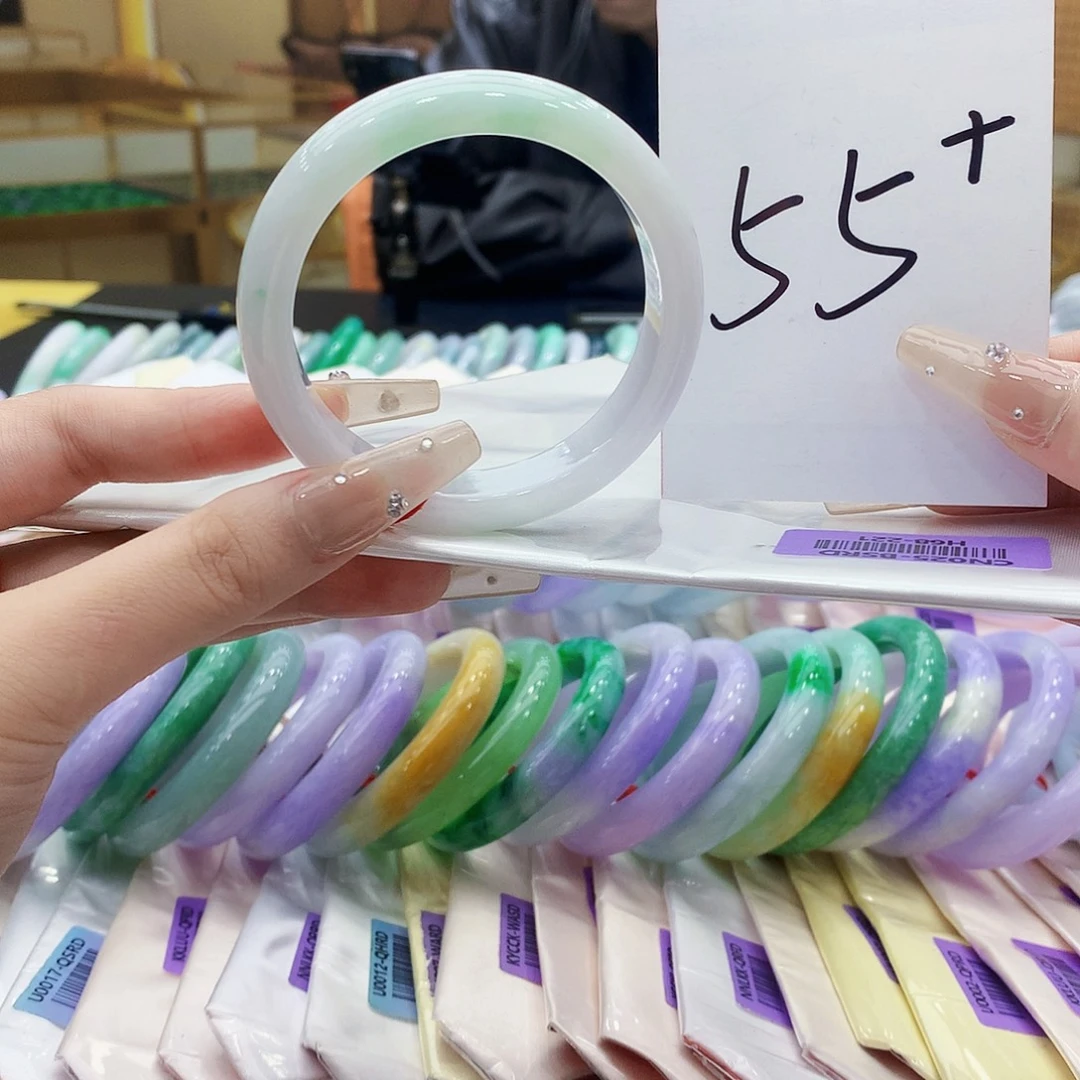 翡翠未镶嵌手镯jn